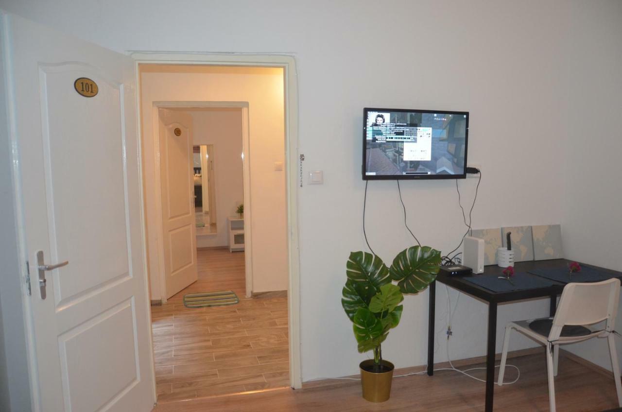 No. 11 Apartment With 2 Bathrooms Next To Railway Station Budapeszt Zewnętrze zdjęcie