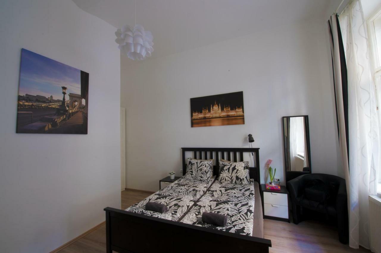 No. 11 Apartment With 2 Bathrooms Next To Railway Station Budapeszt Zewnętrze zdjęcie